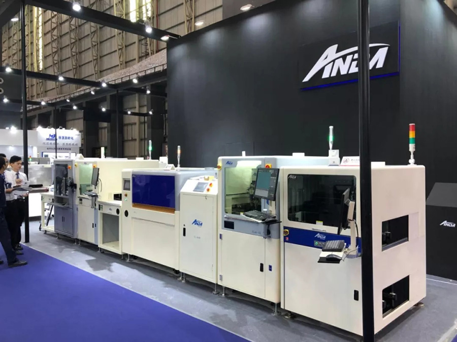 尊龙凯时坚持自主创新，多部设备首次公开亮相 | 电子制造自动化展报道